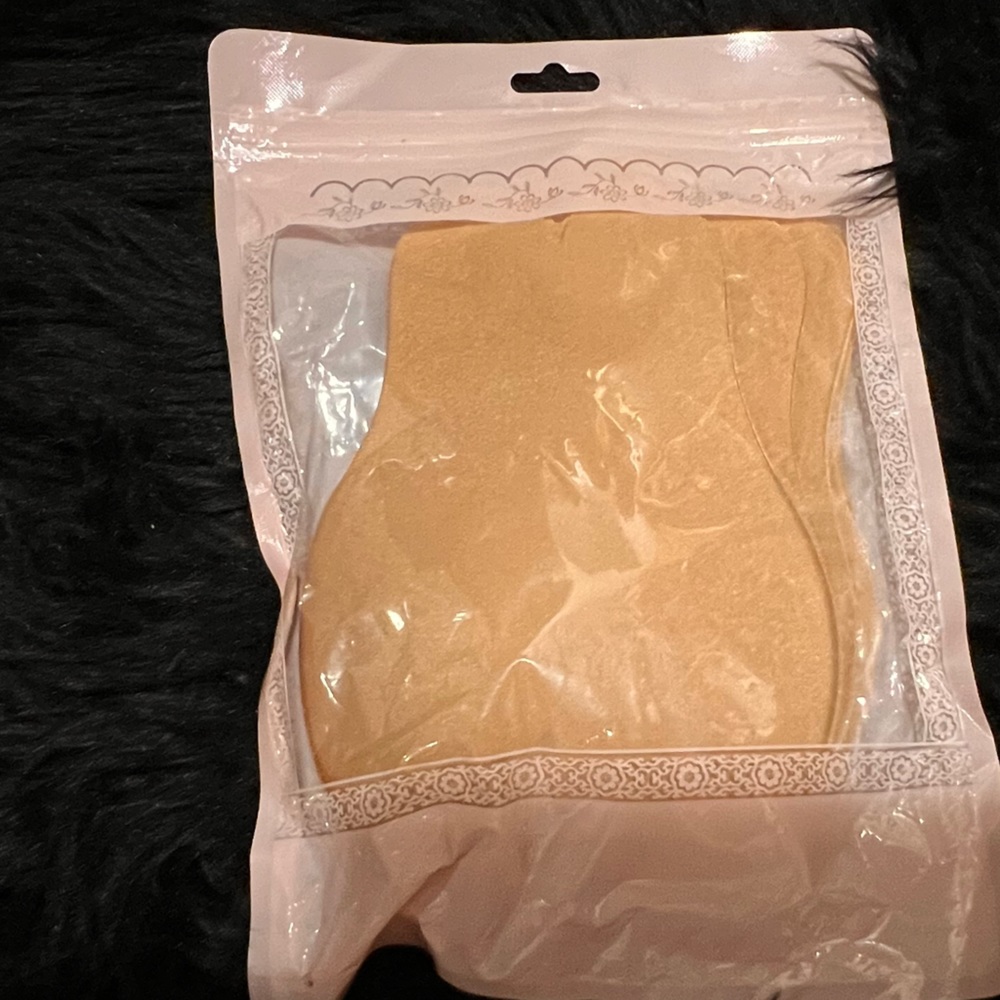 New Strapless Backless Adhesive Bra size E/F cup